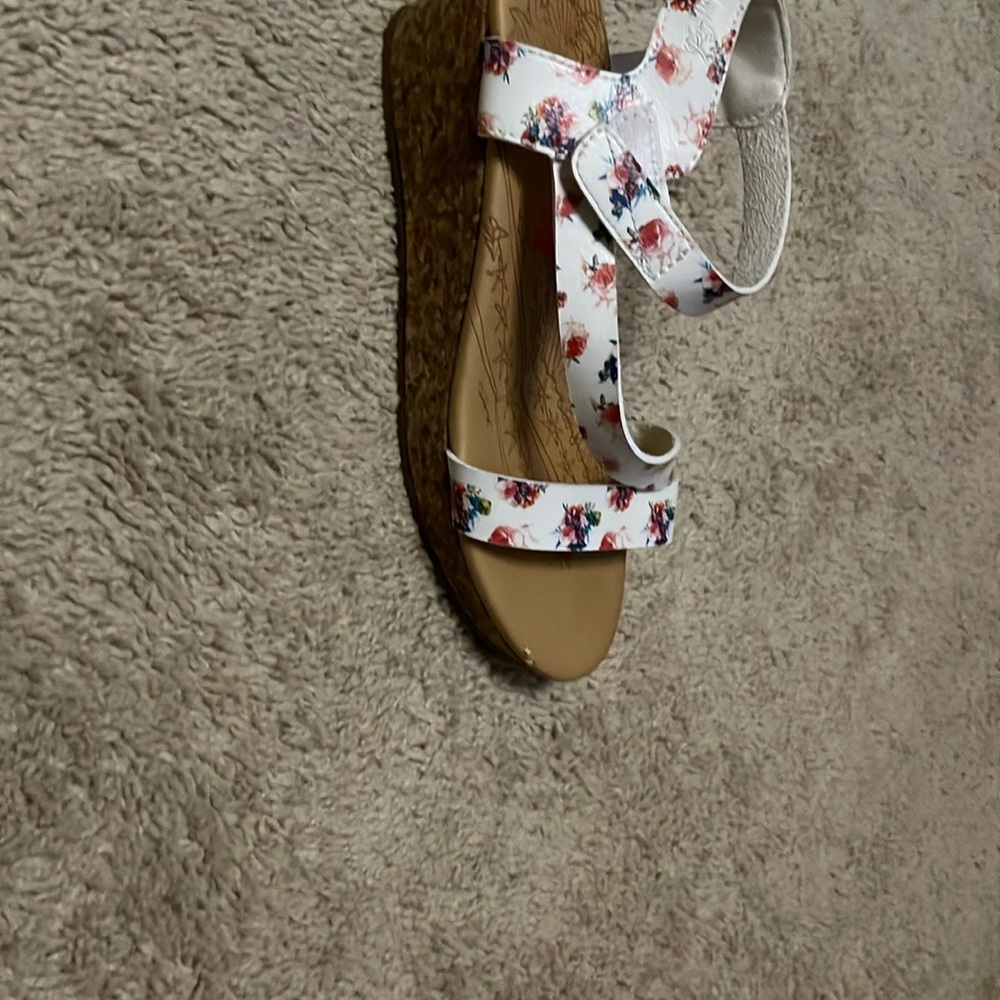 Floral Print Wedge Sandals